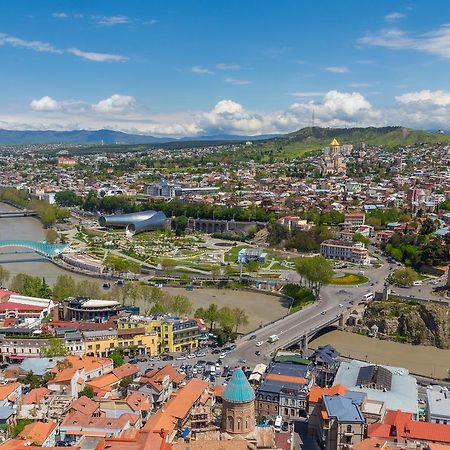 Hotel Caucasus Tbiliszi Kültér fotó