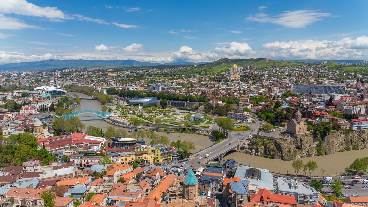 Hotel Caucasus Tbiliszi Kültér fotó